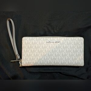 Michael Kors Wallet with Wristlet
